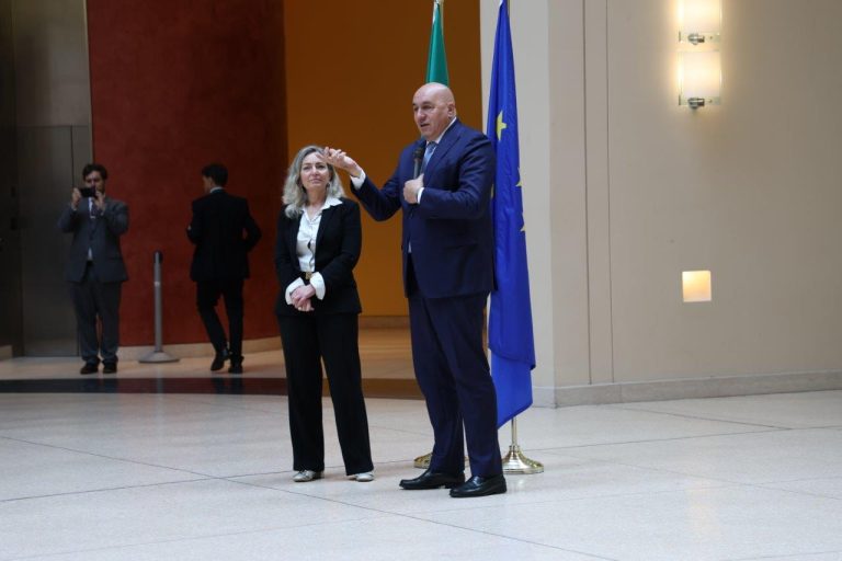 Il saluto al personale dell’Ambasciata