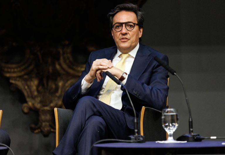 2060428 – Trusted Tech – 010