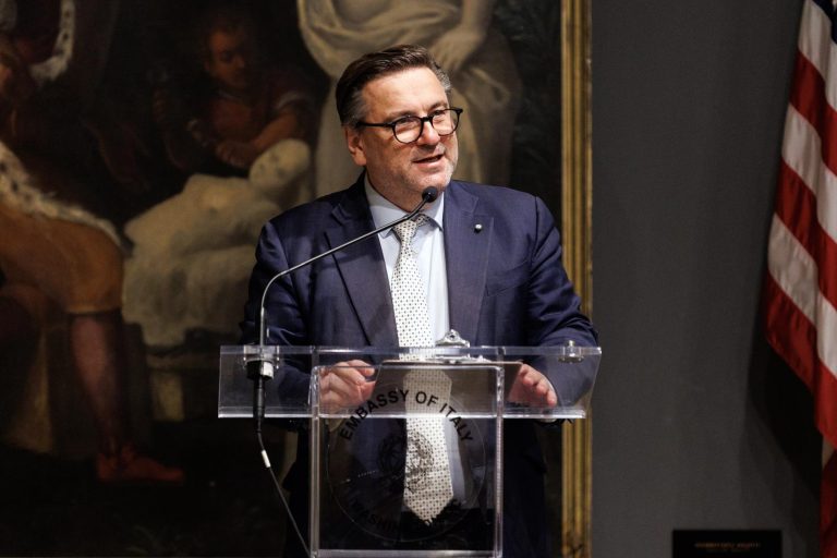 2060428 – Trusted Tech – 02